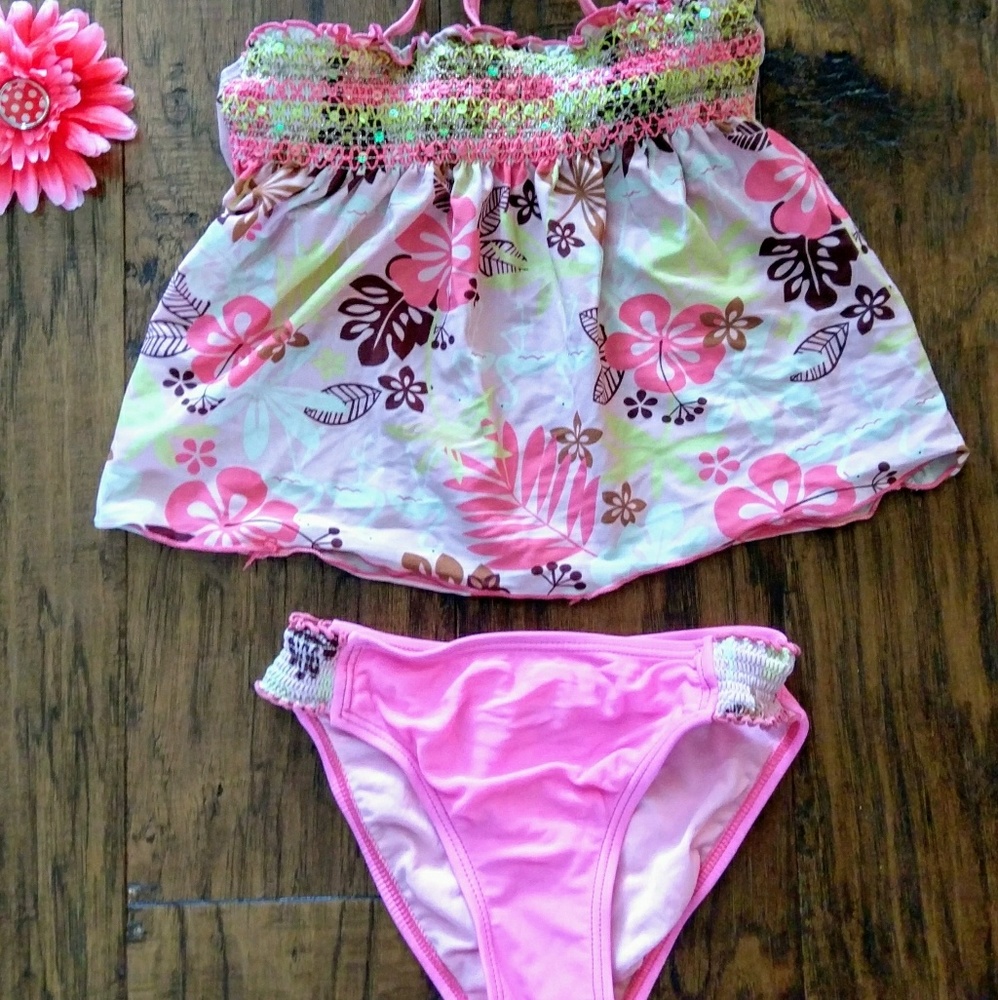Girl's 2-piece Swimsuit, Size 7